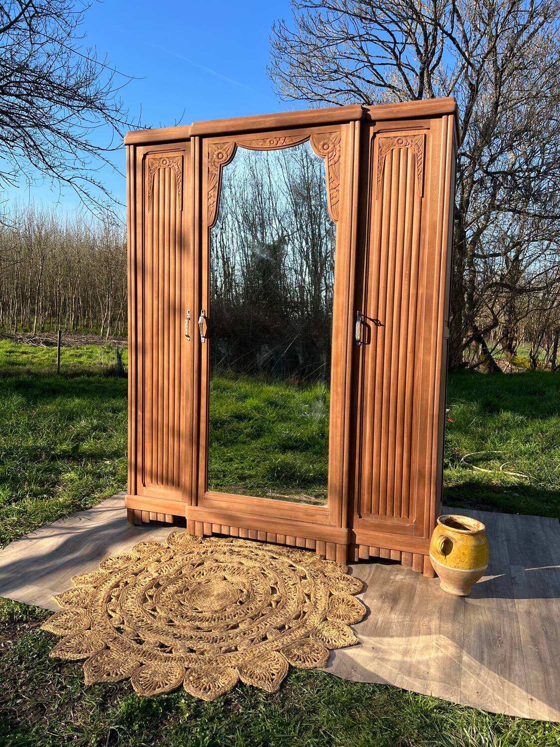 Armoire art déco en bois exotique
