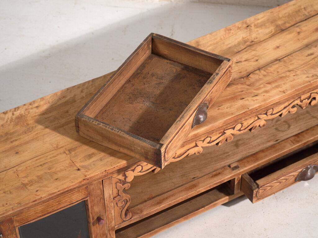 Old pine wood buffet – China, circa 1930