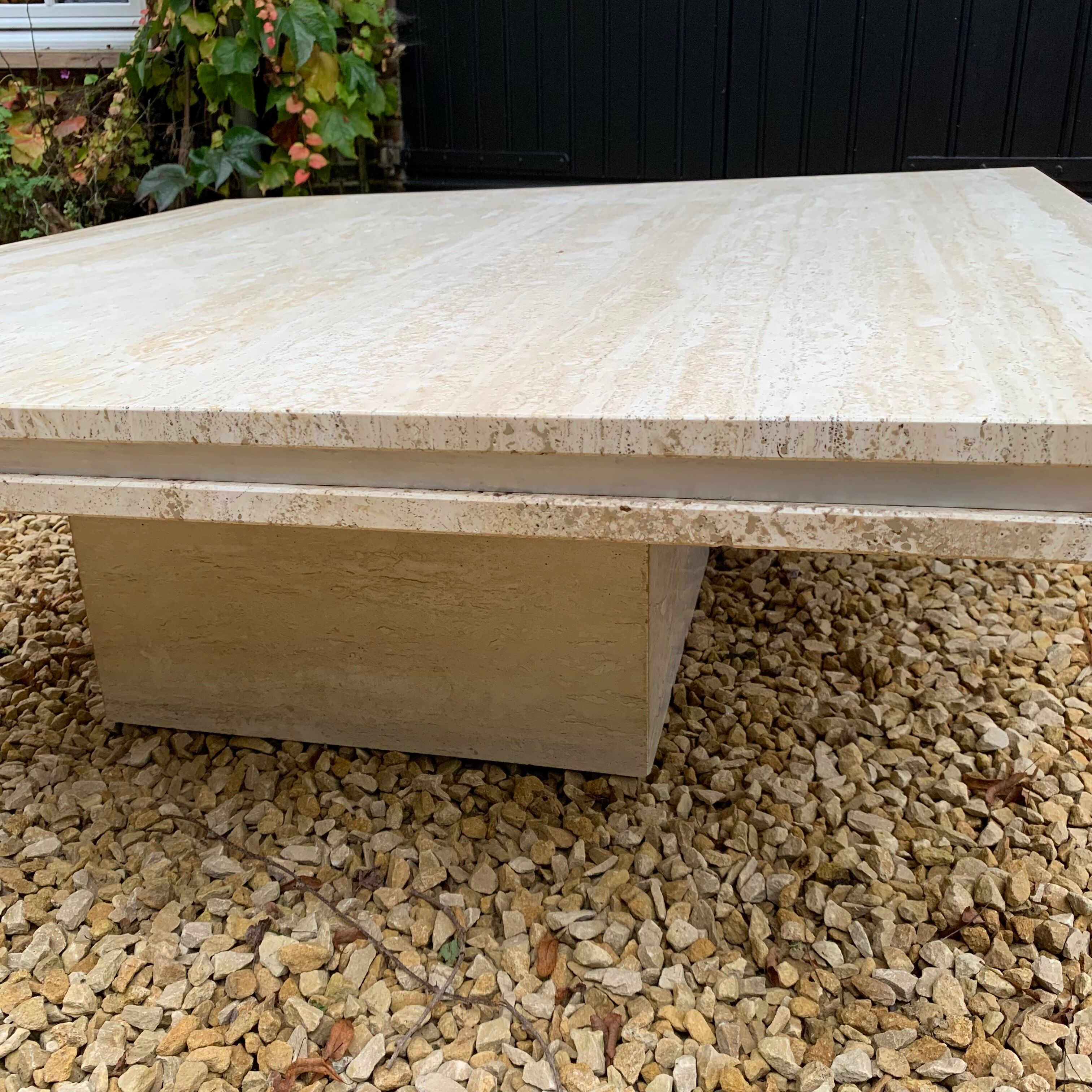 Table basse en travertin 115x115 cm