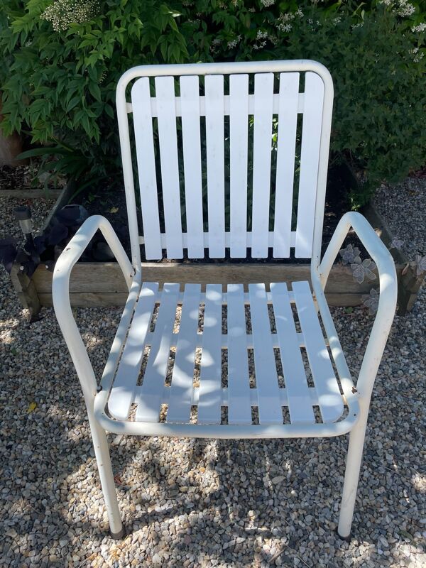 Chaises EMU vintage