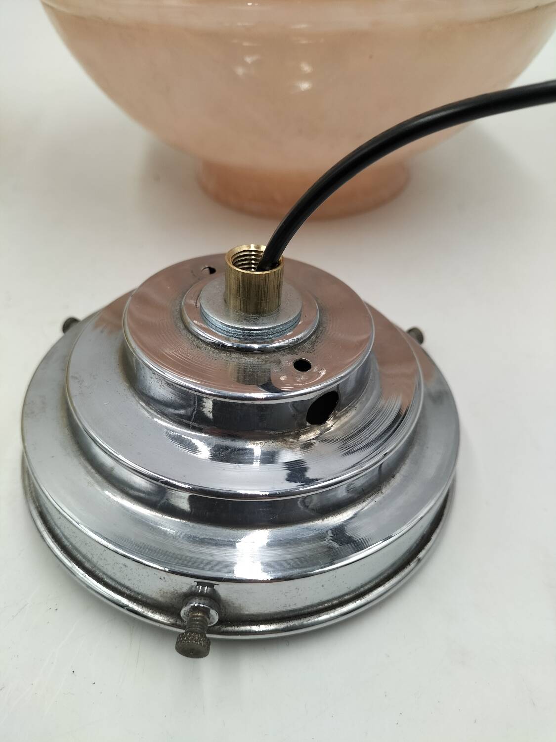 2 glass suspensions from Clichy