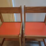 Pair of pop chairs
