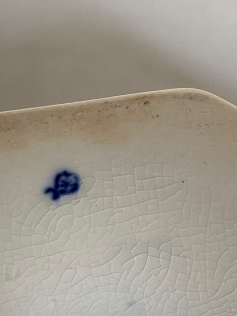 Plate service or compotier, Minton earthenware, cobalt blue