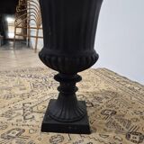 Pair of Medici cast iron vases from Maison Bourgeoise