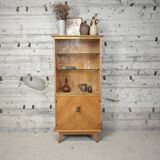 Vintage showcase