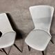 Serie de 6 chaises Baumann modèle Essor en simili cuir blanc