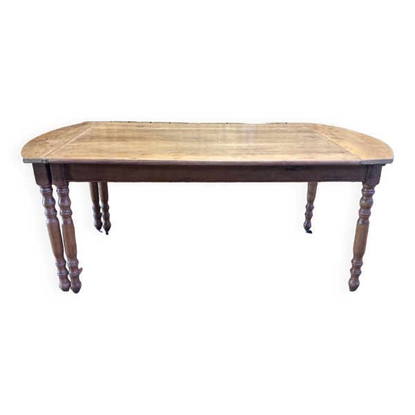 Table de ferme en noyer