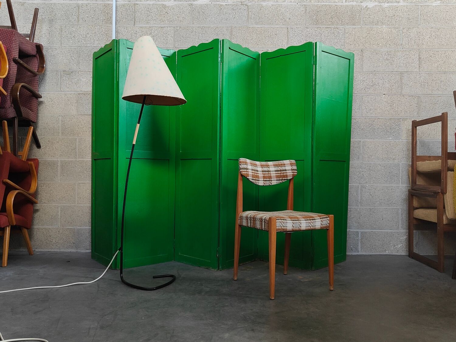 Bohemian wooden screen green bottle year 60s