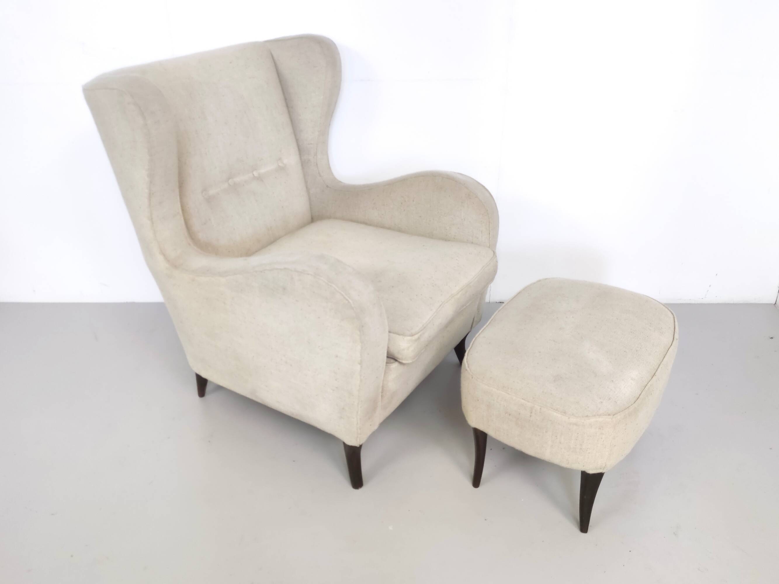 Ivory Lounge Chair with Ottoman in the Style of Gio Ponti, Italy
