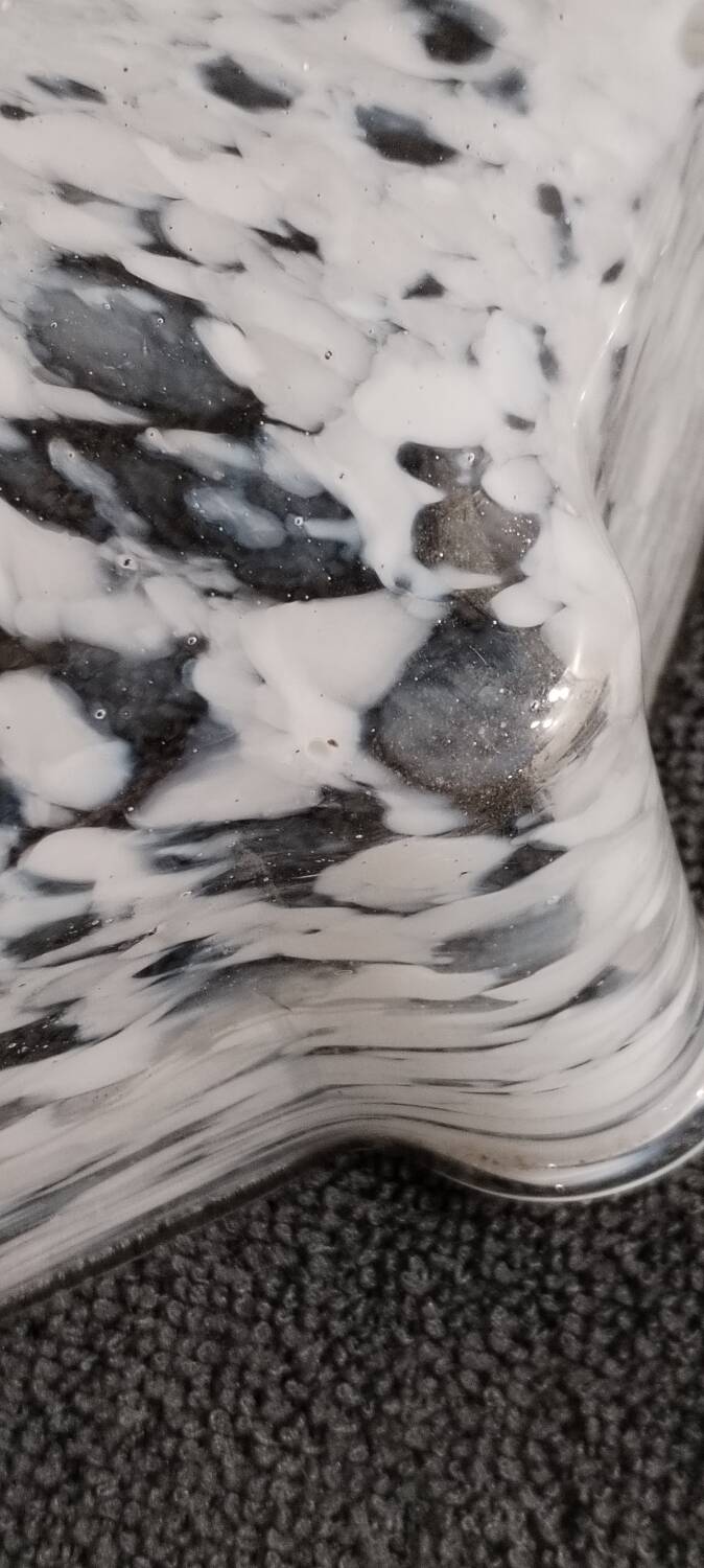 Clichy white glass portable lamp