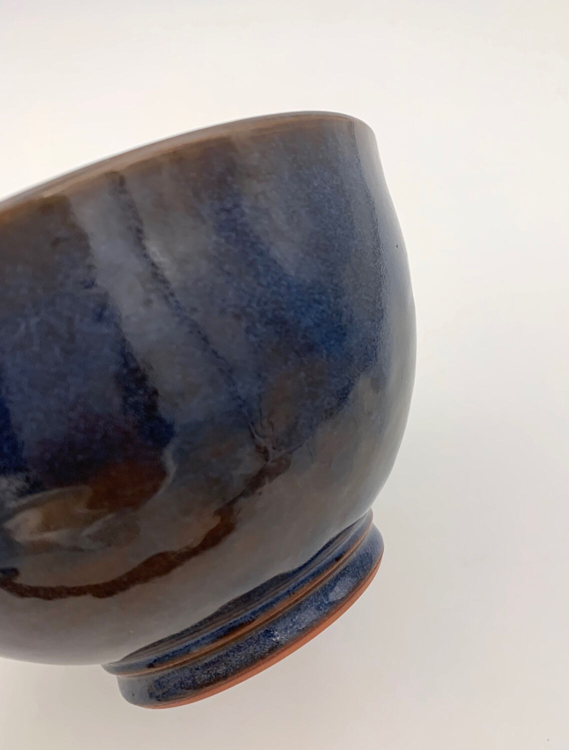 Blue ceramic bowl signed Salvatore PARISI / Contemporary art