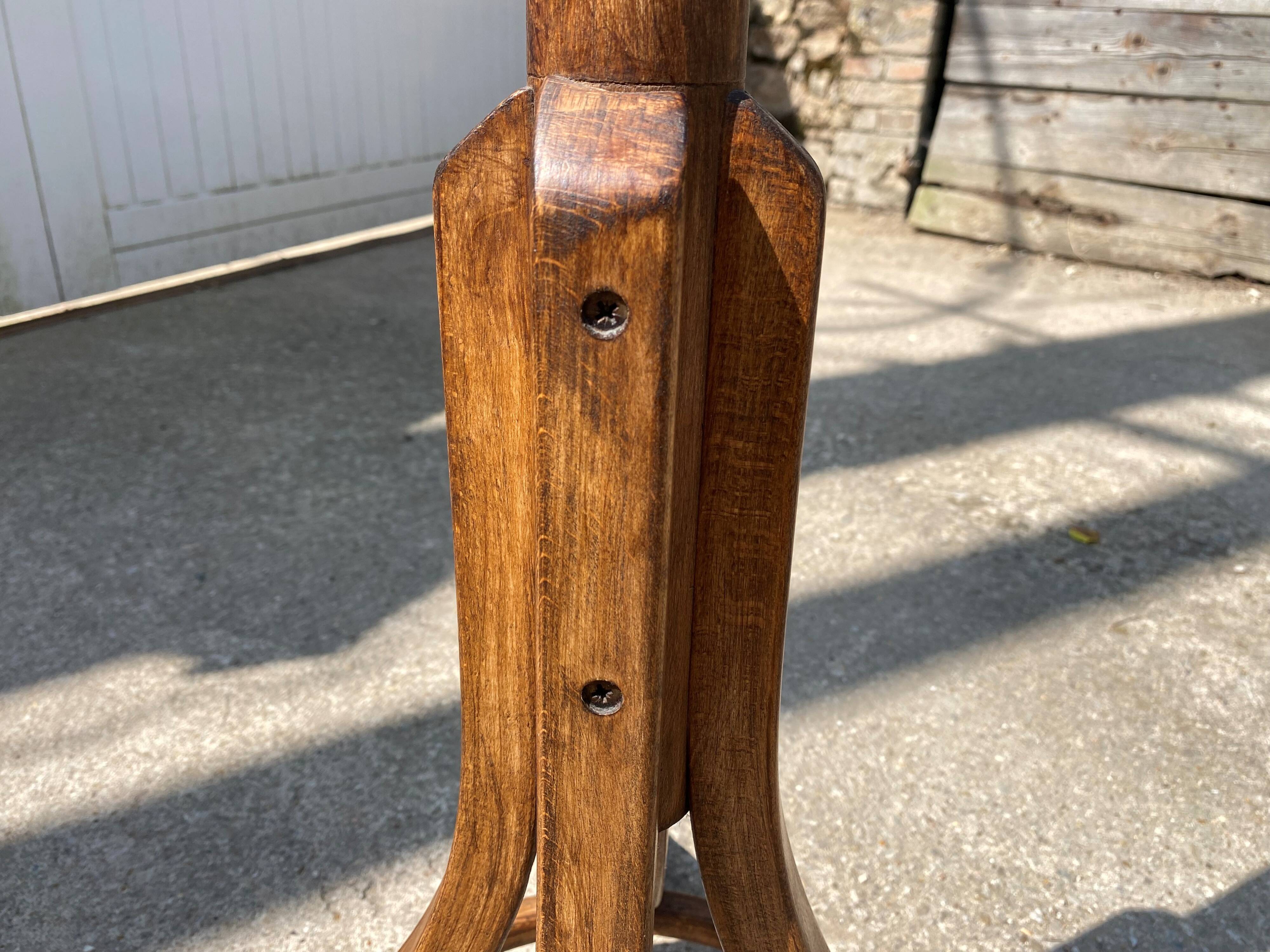 Baumann bistro style 1960s curved wood swivel parrot coat rack