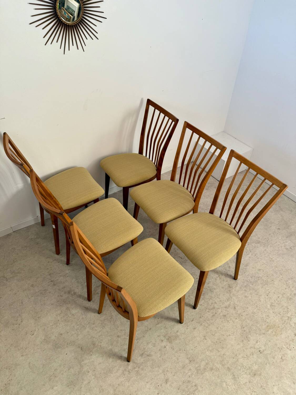 Lot of 6 old solid beech chairs, vintage design from the 60s, new fabric