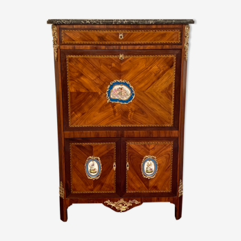 Writing desk of Louis XVI period in marquetry circa 1780