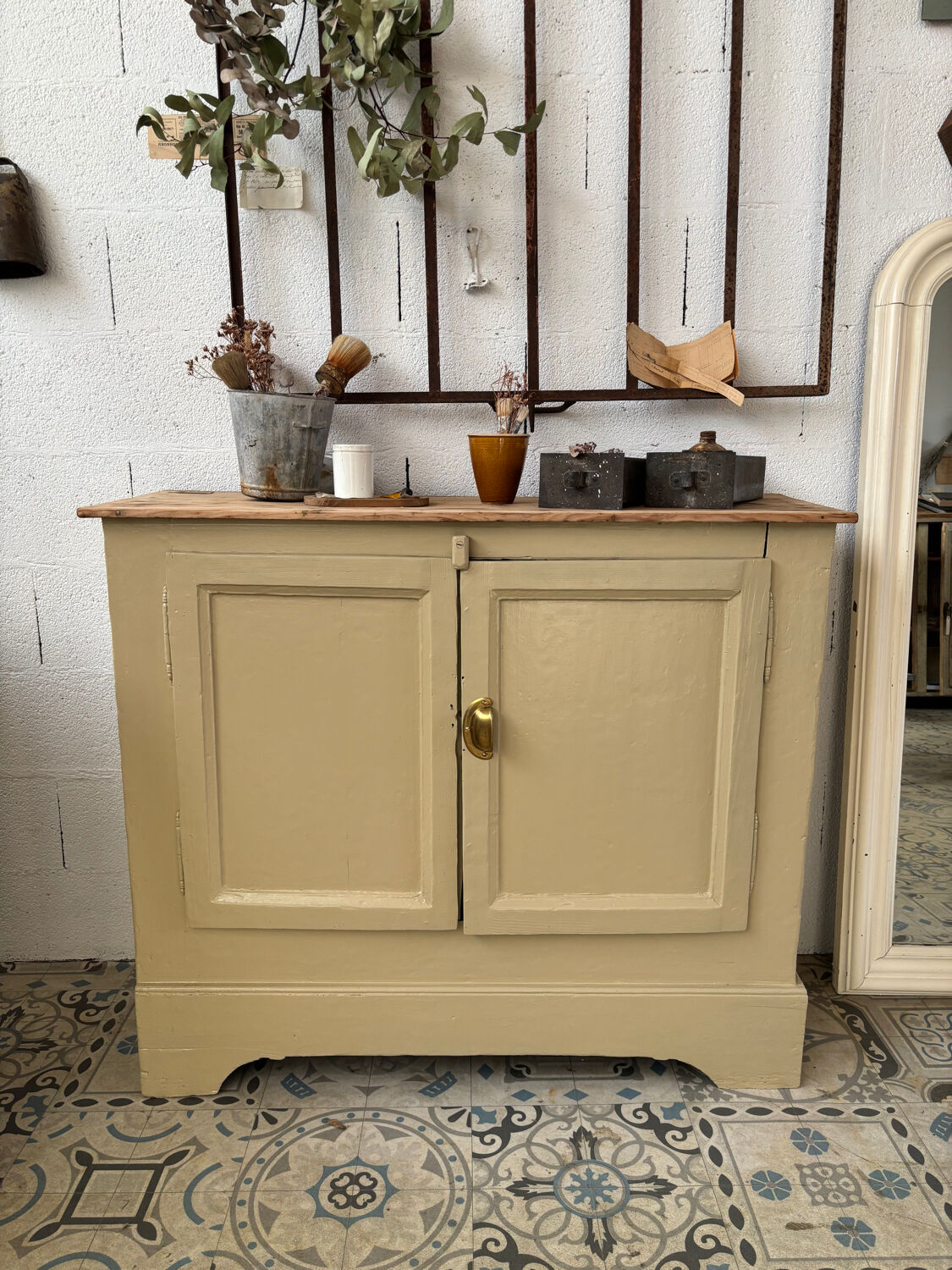 Beige two-door buffet