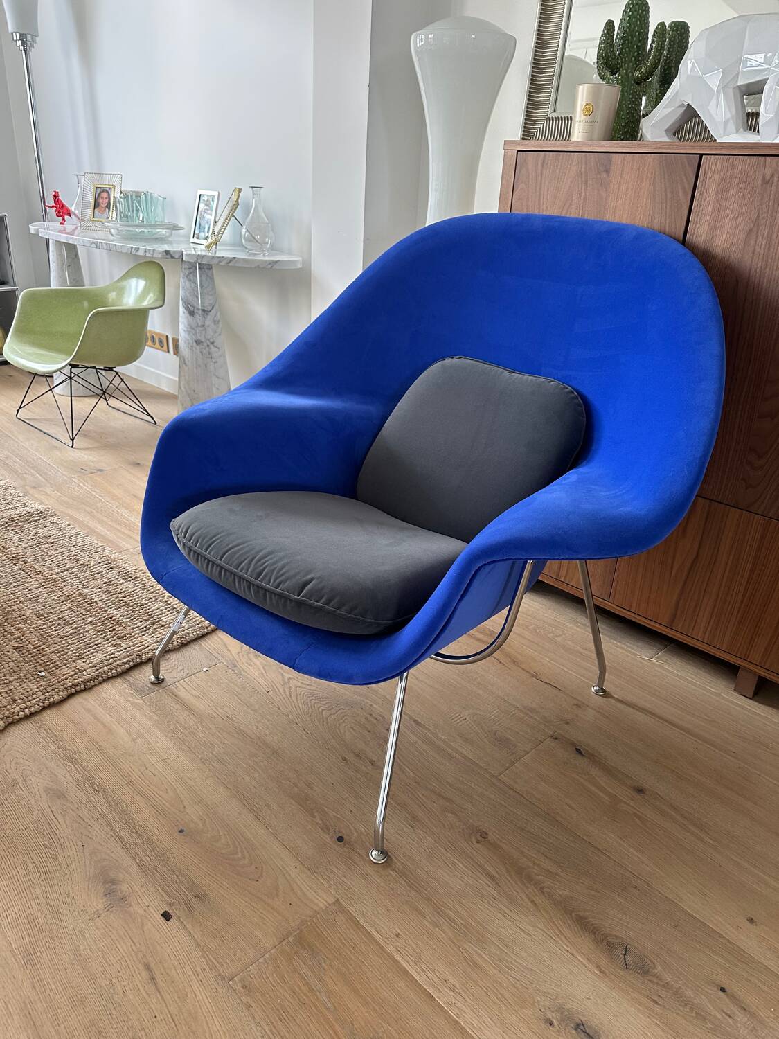 Womb Chair Eero Saarinen Knoll Studio