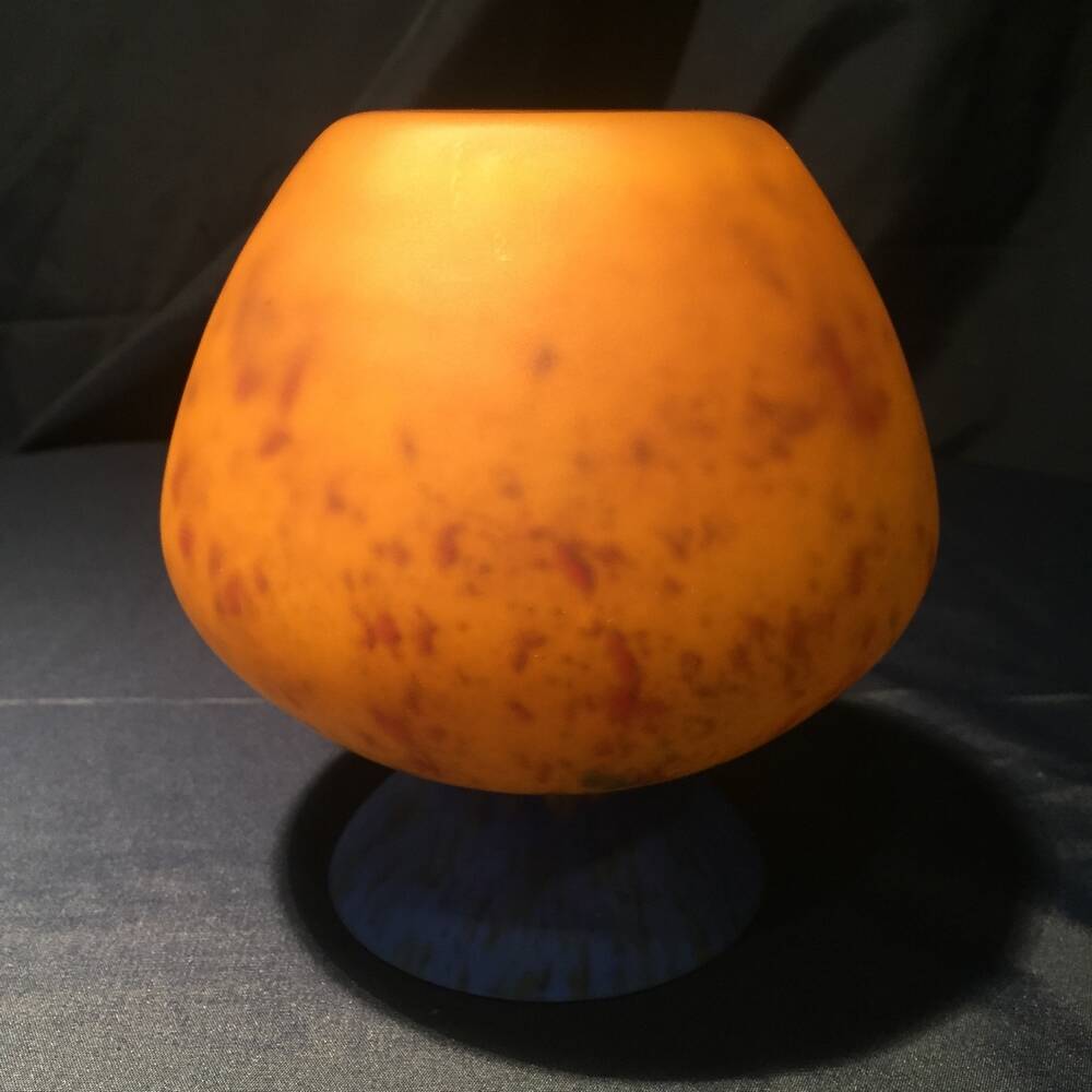 Small glass paste vase with marmorean patterns