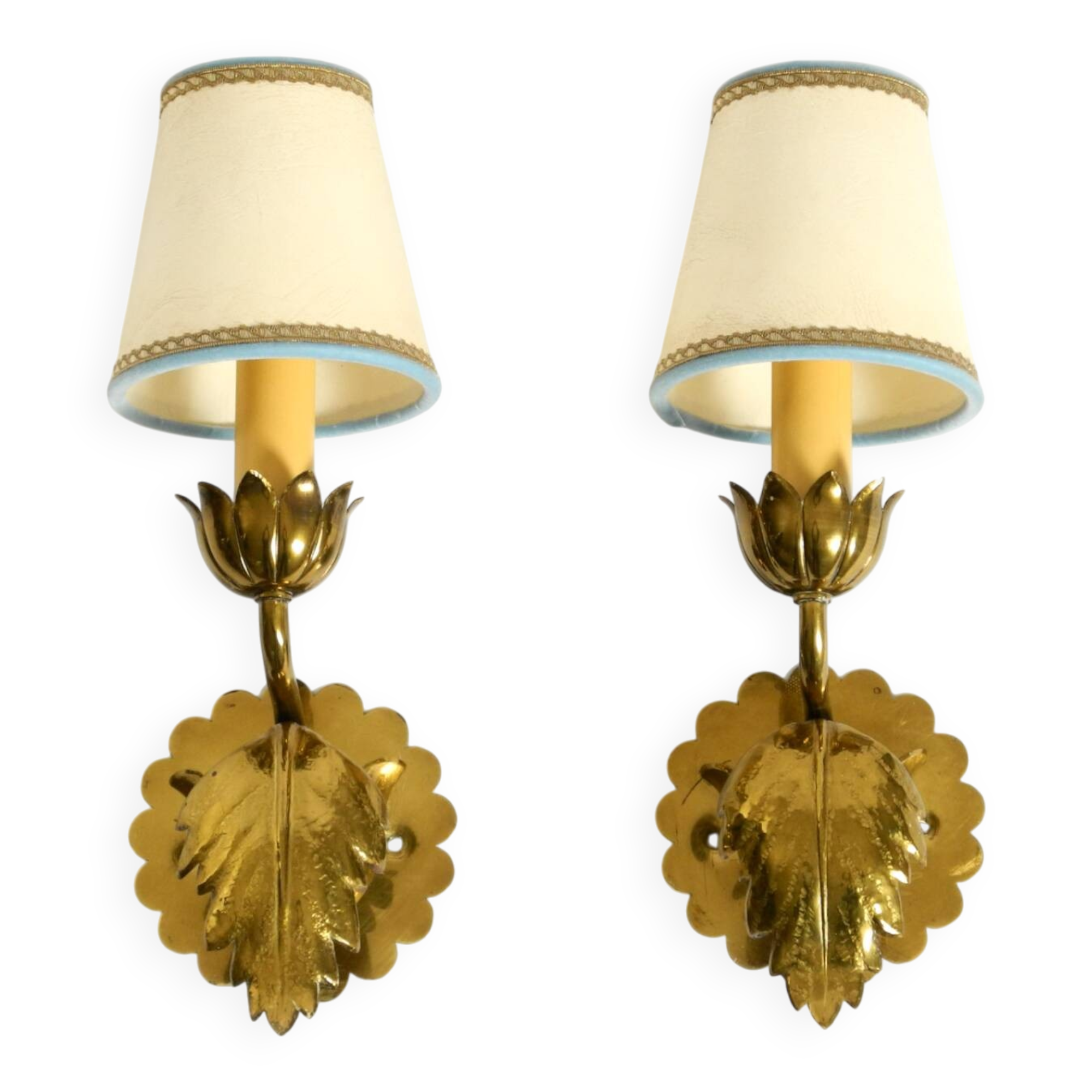 Two beautiful original Mid Century Modern floral wall lamps made of brass w