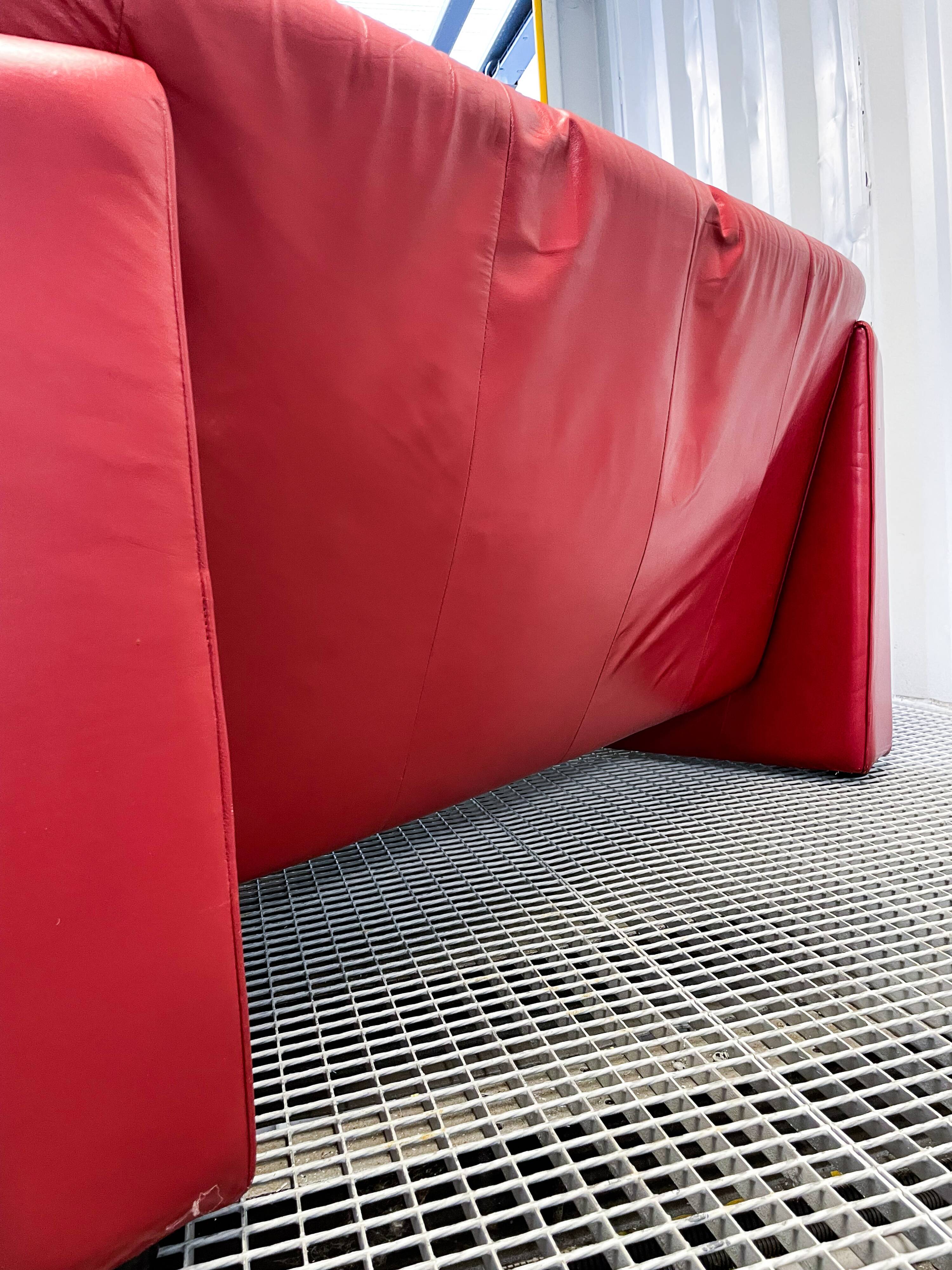 Nicoletti Salotti - 2-seater red leather sofa