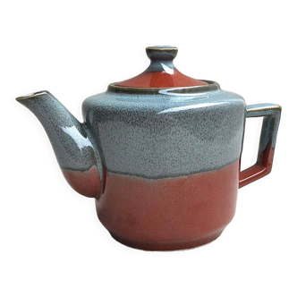 Ceramic teapot