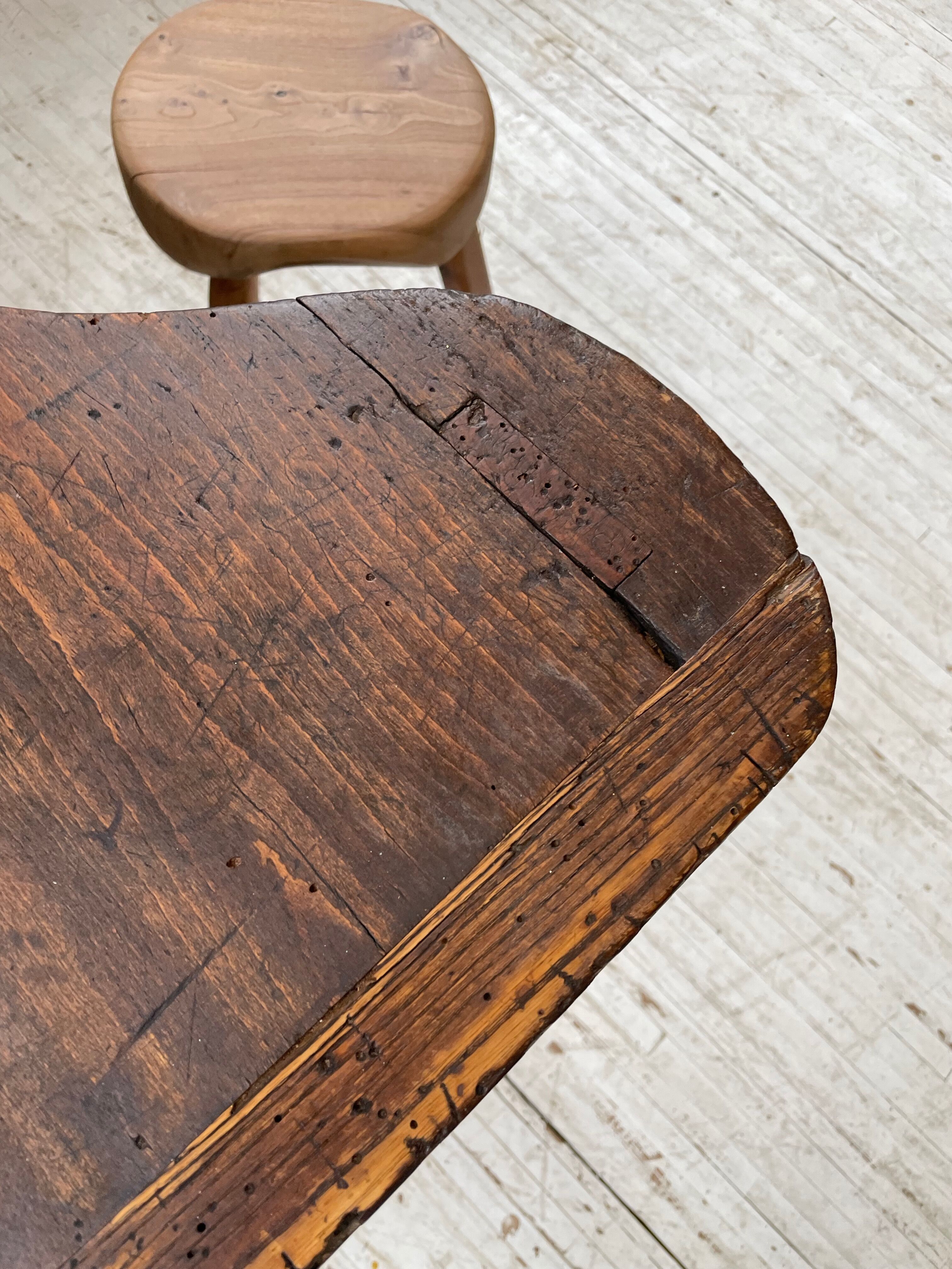 Establishment of jeweler XIXth oak