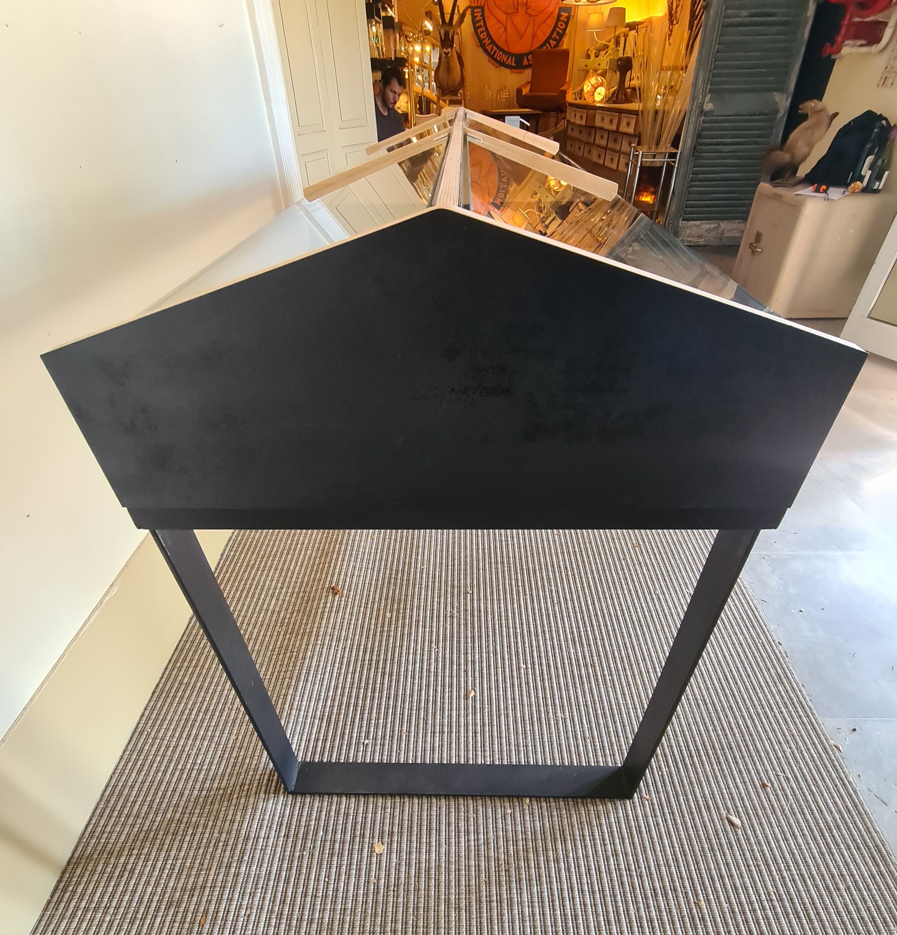 Double shop window 180 x 71 x 107 cm