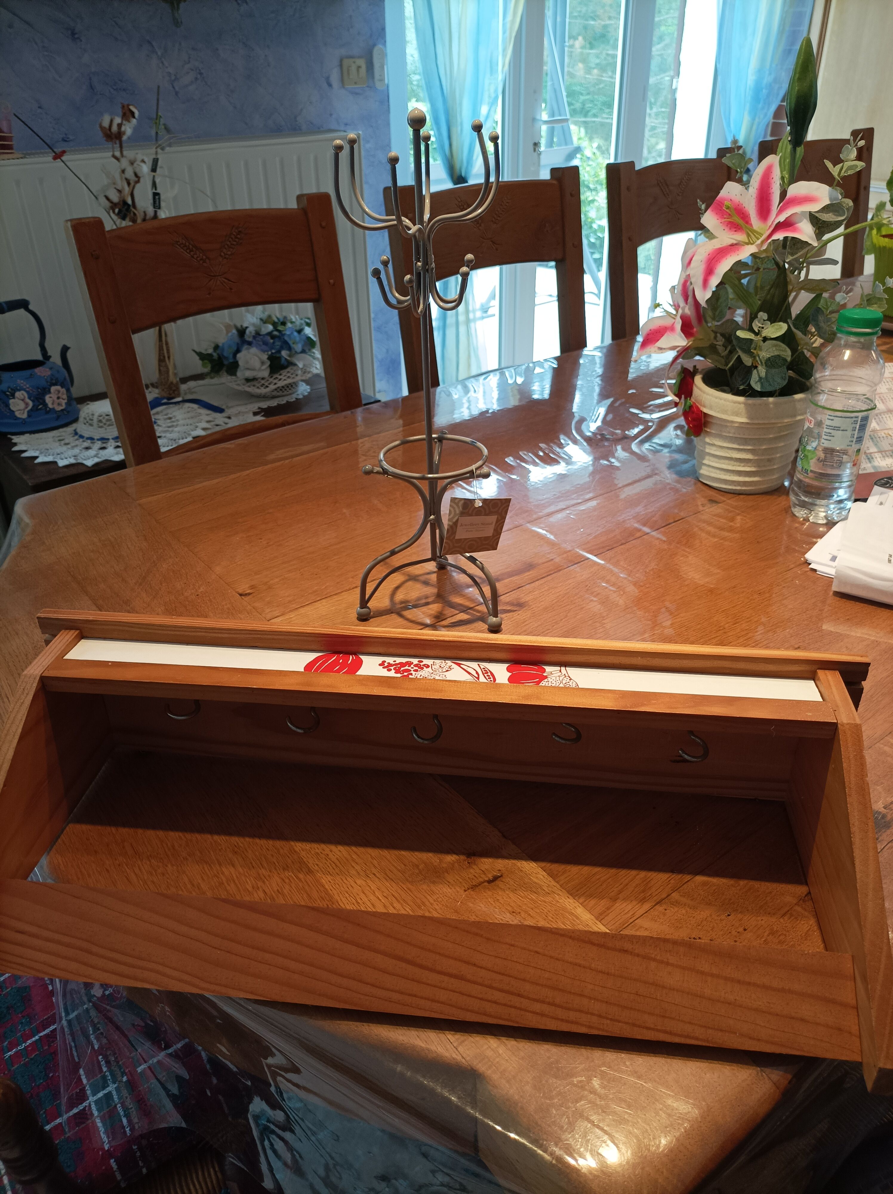 Jewelry holder