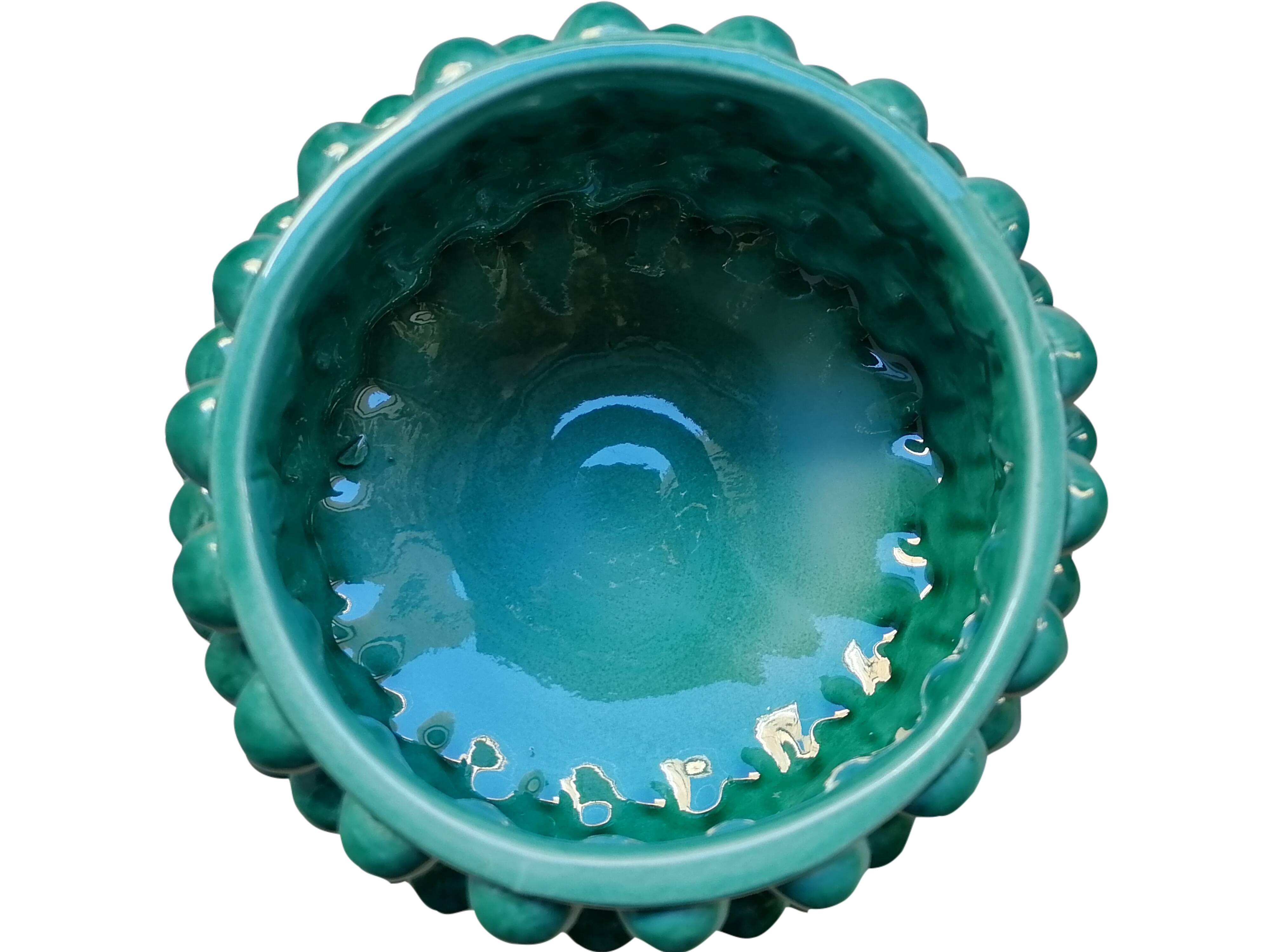 vaso in ceramica a forma di pigna