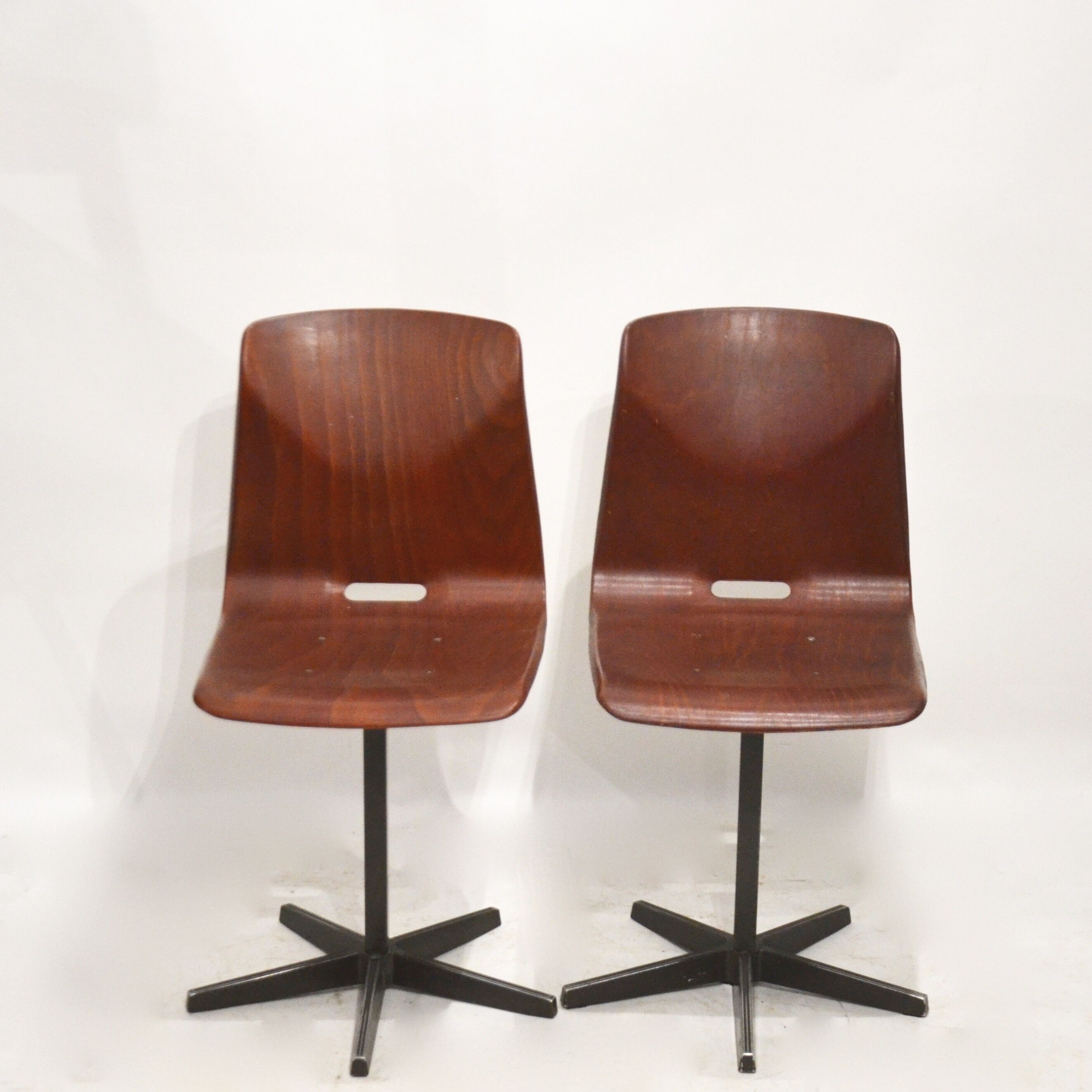 Pair of chairs Pagholz