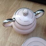 Set of 8 cups and a candy factory