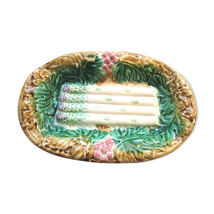 Plat d'asperges en barbotine
