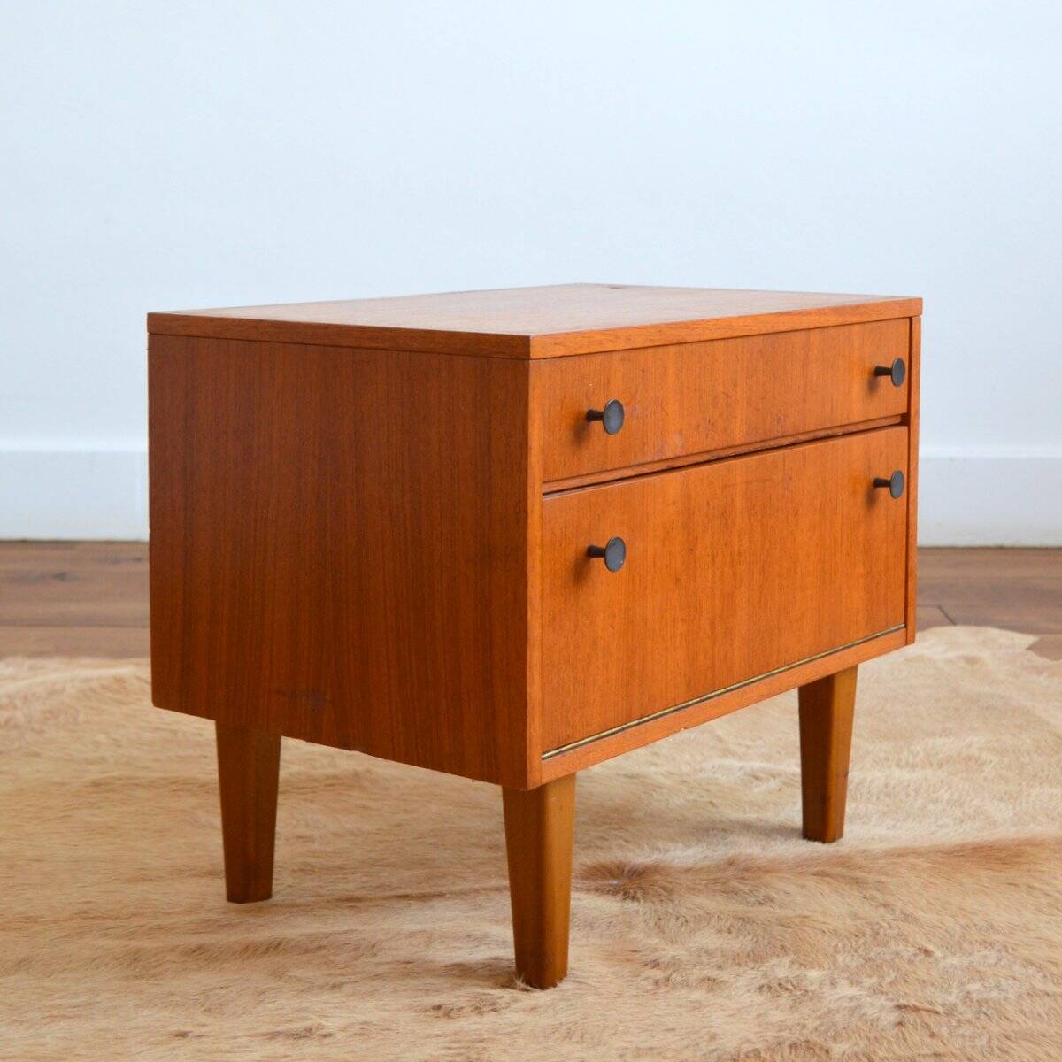 Scandinavian 1960s vintage bedside table / side table