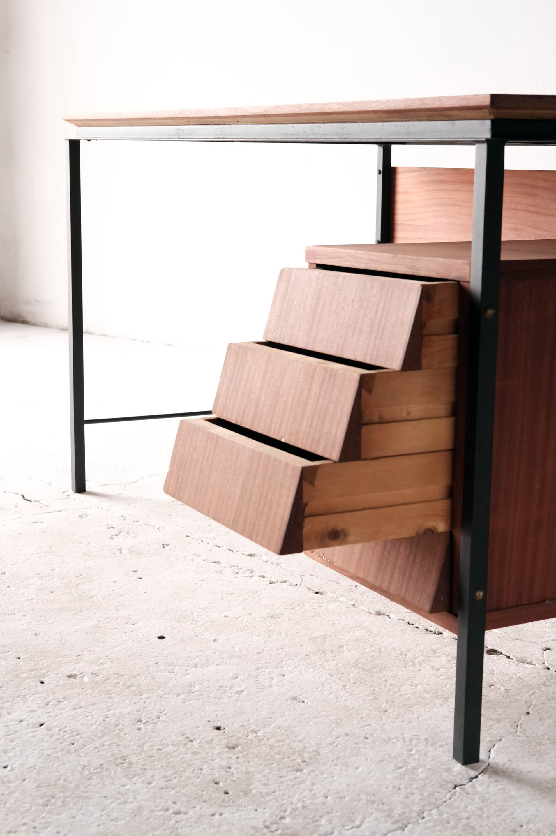 Vintage Italian Desk, 1960s
