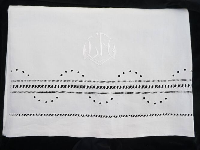 Ancien drap en lin 210 x 320 jours echelle broderie monogramme