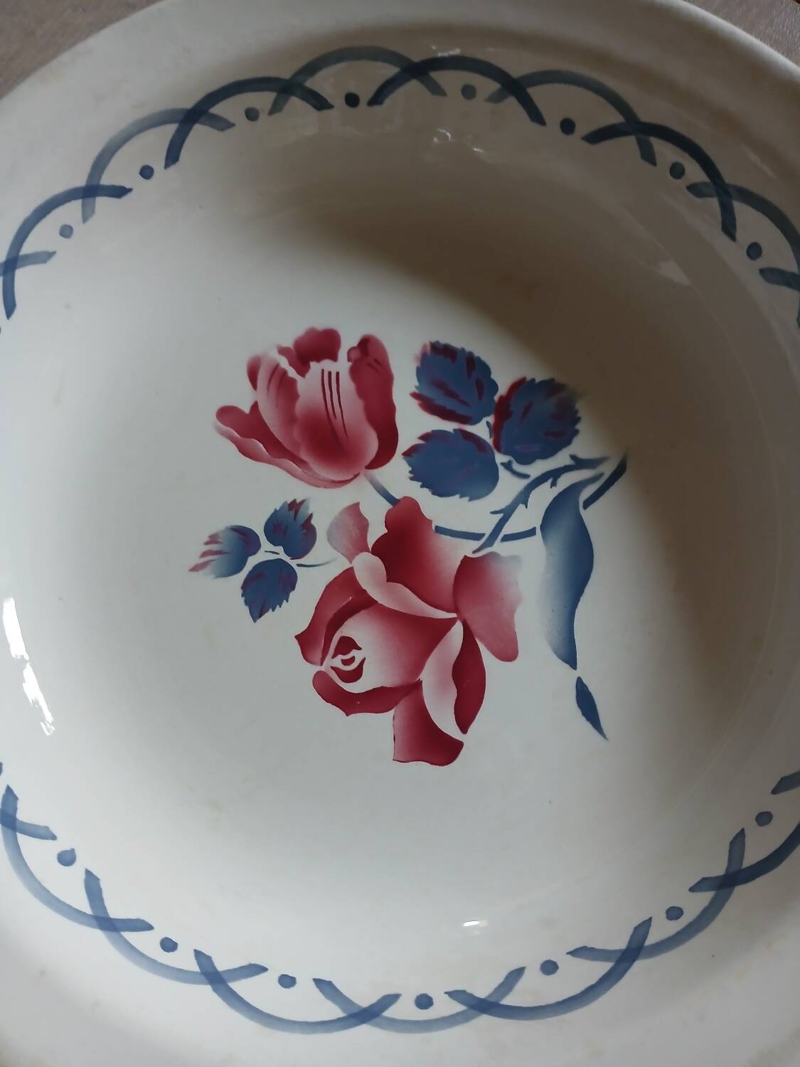 Old Digoin and Sarreguemines dish, "Cannes" model