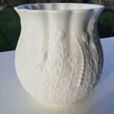 Vase en biscuit