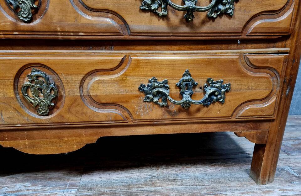 Commode arbalète style Louis XV en merisier massif vers 1900-1920