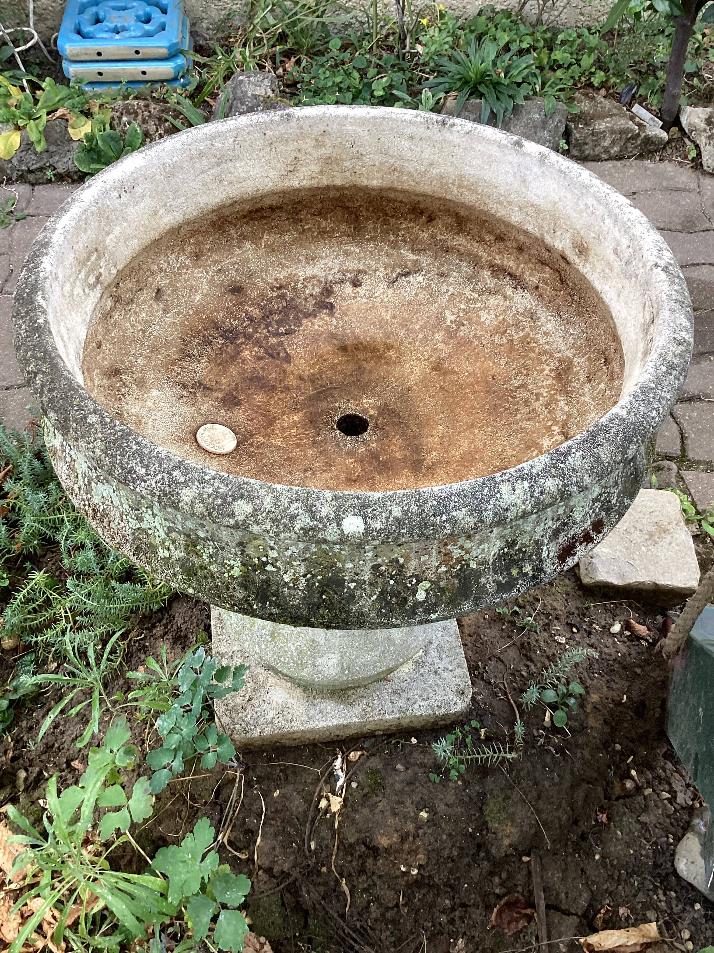 Vasque, années 1950 Grandon Fres en ciment