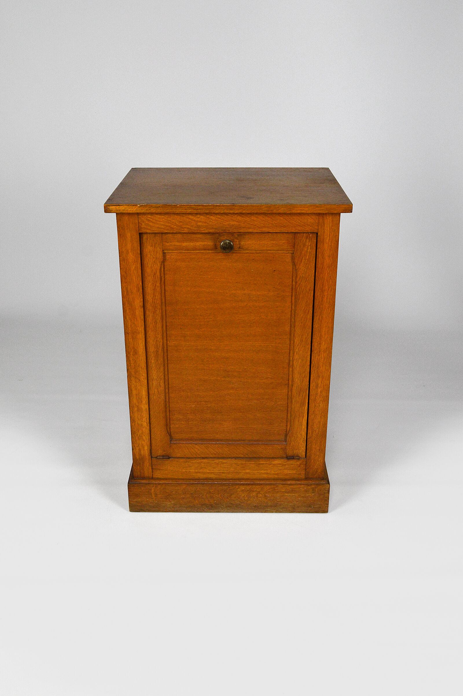 Oak storage bin around 1930