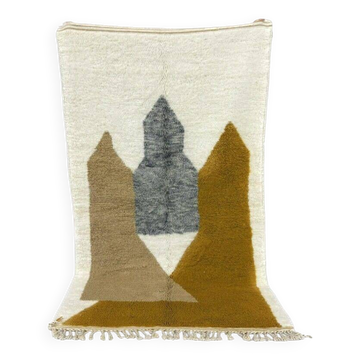 Handmade wool rug for decoration, size 200 x 300 cm