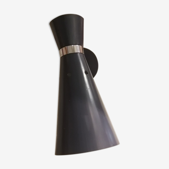 Double cone wall light