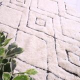 Traditional handmade wool Berber rug size 150 x 250 cm