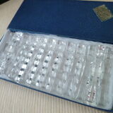 Box of 12 crystal knife holders Triangular shape