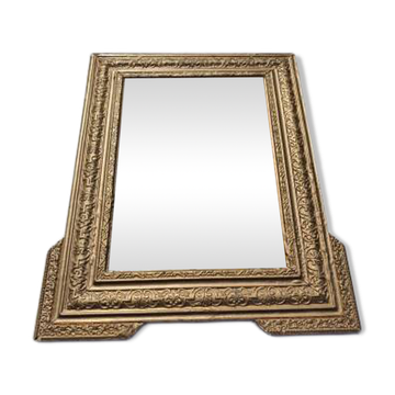 Miroir en bois et stuc doré
