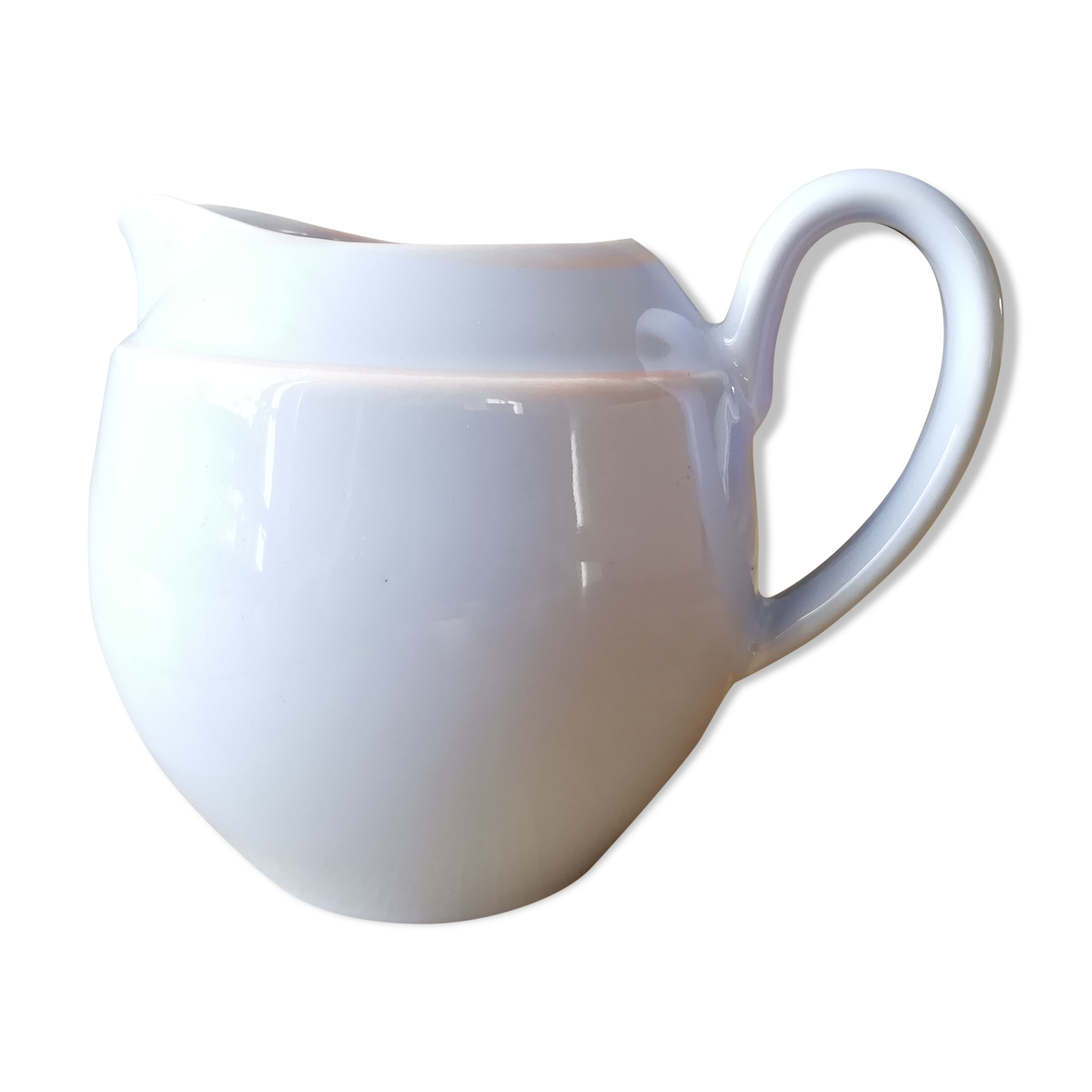 Pastel blue milk pot