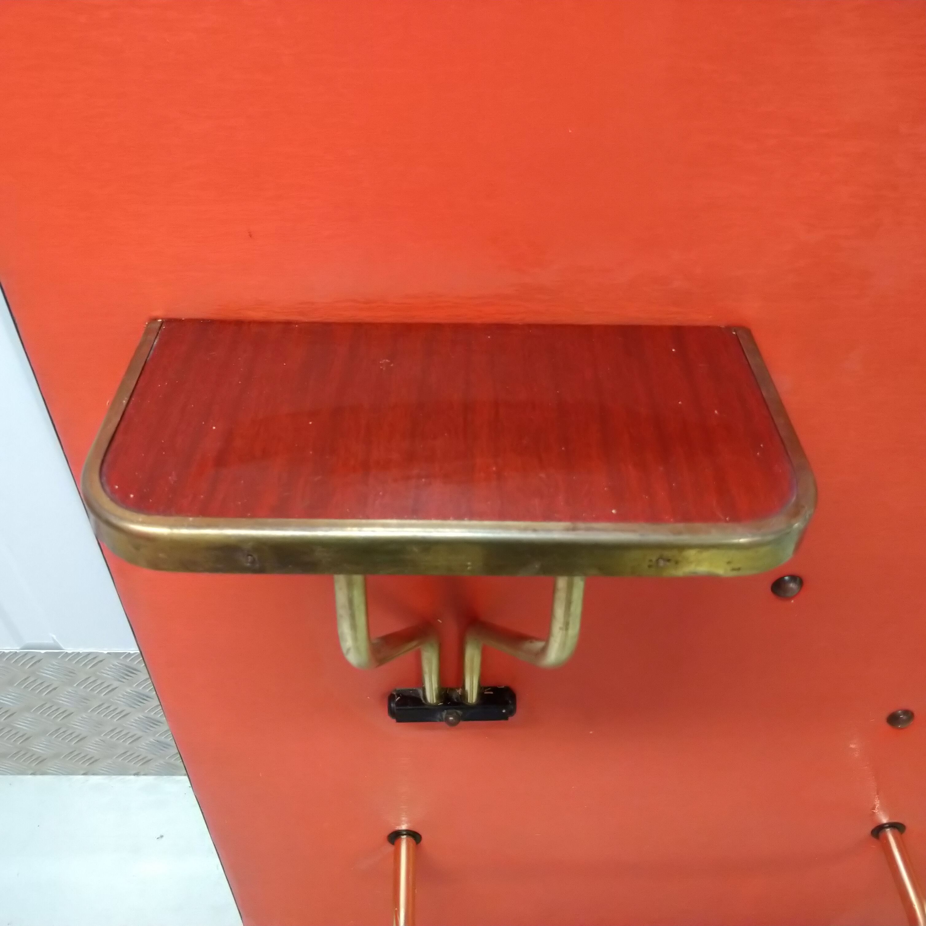 Coat holder