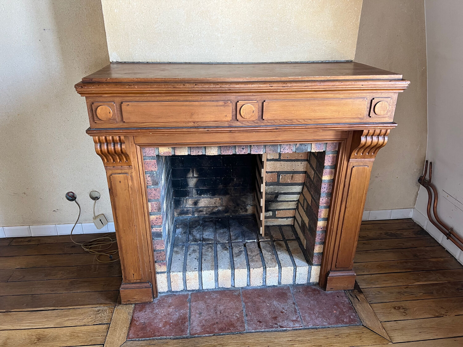 Wood fireplace mantle