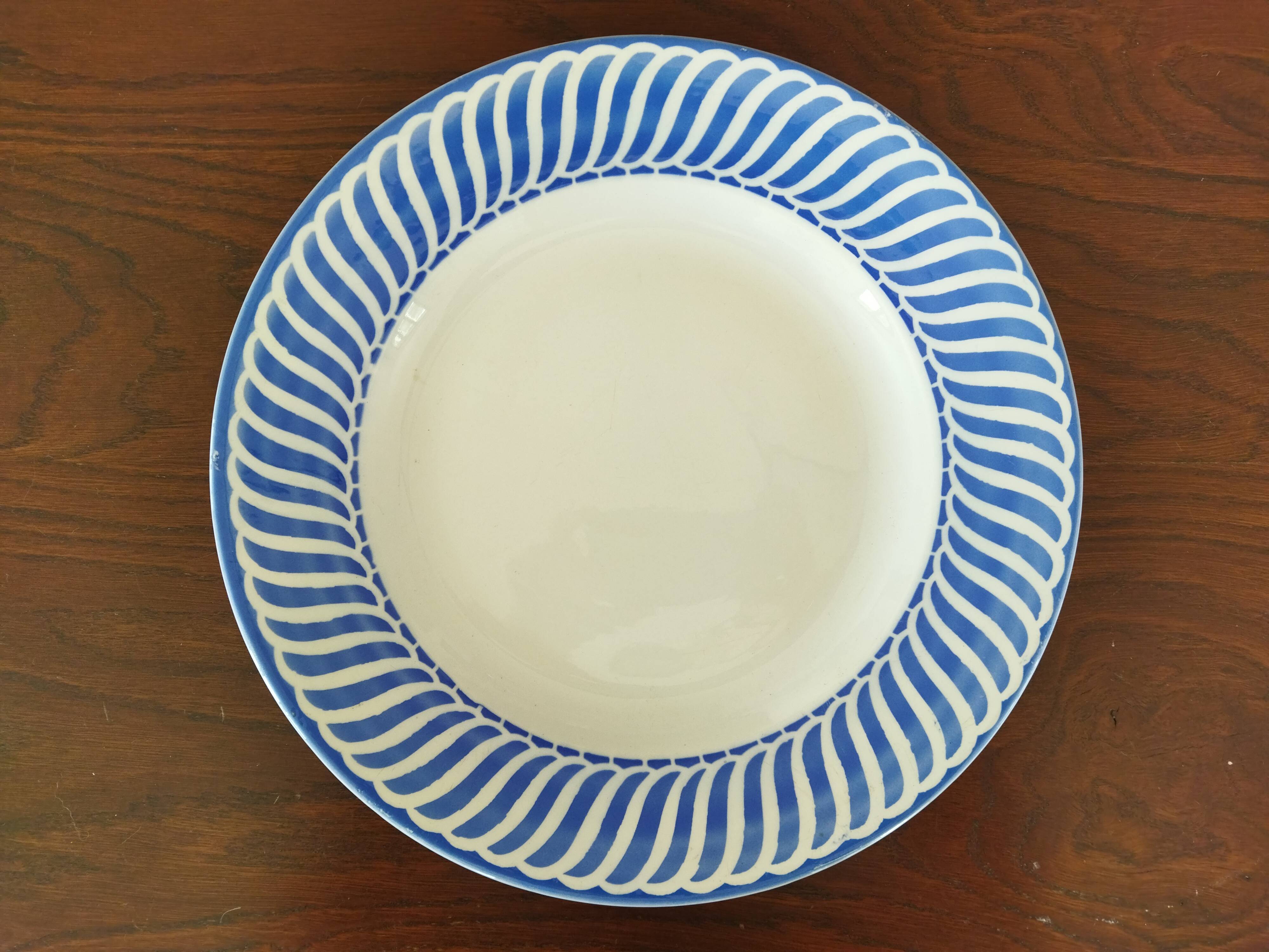 Plat Digoin Sarreguemines "Jacquot" bleu