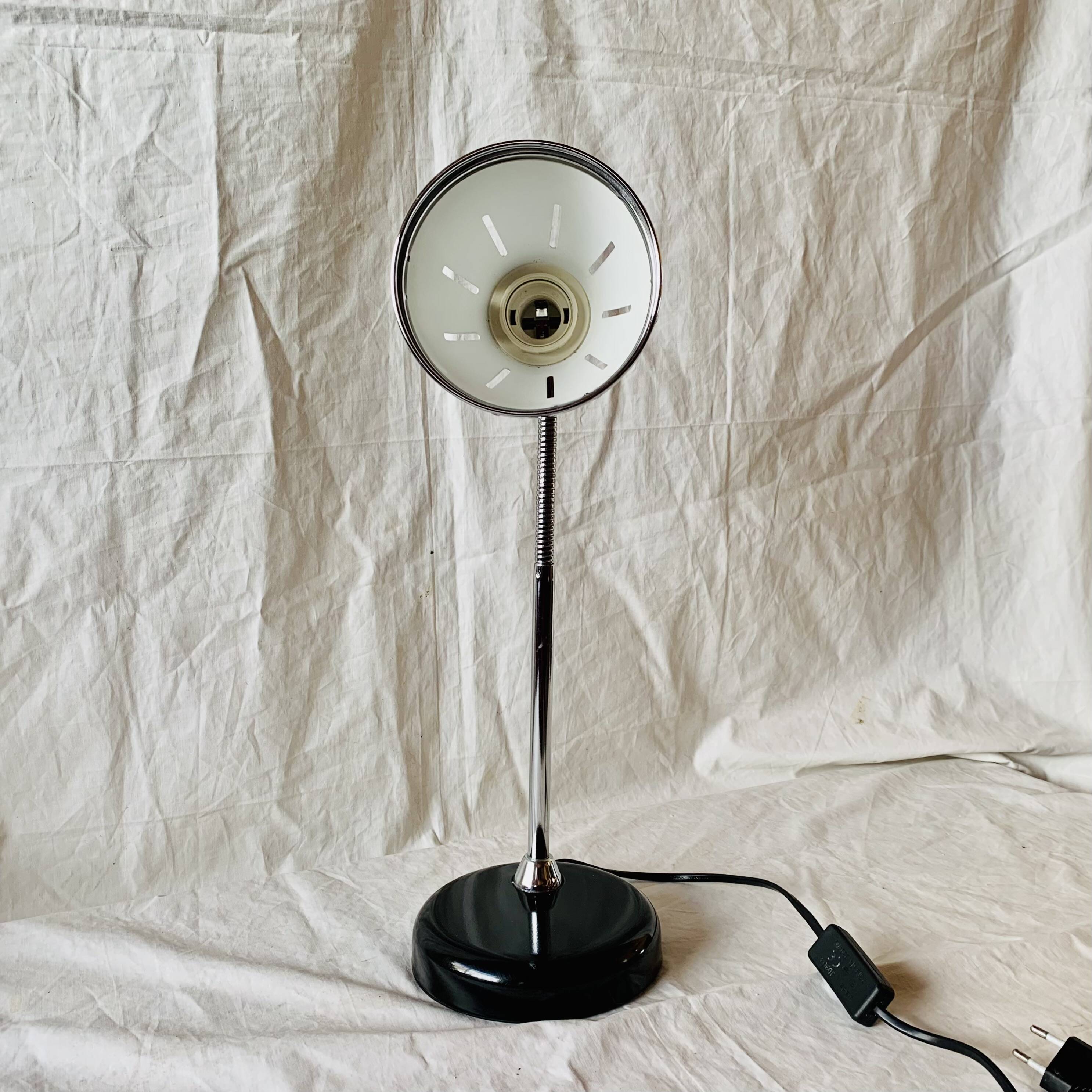 Vintage flexible desk lamp in black and chrome metal