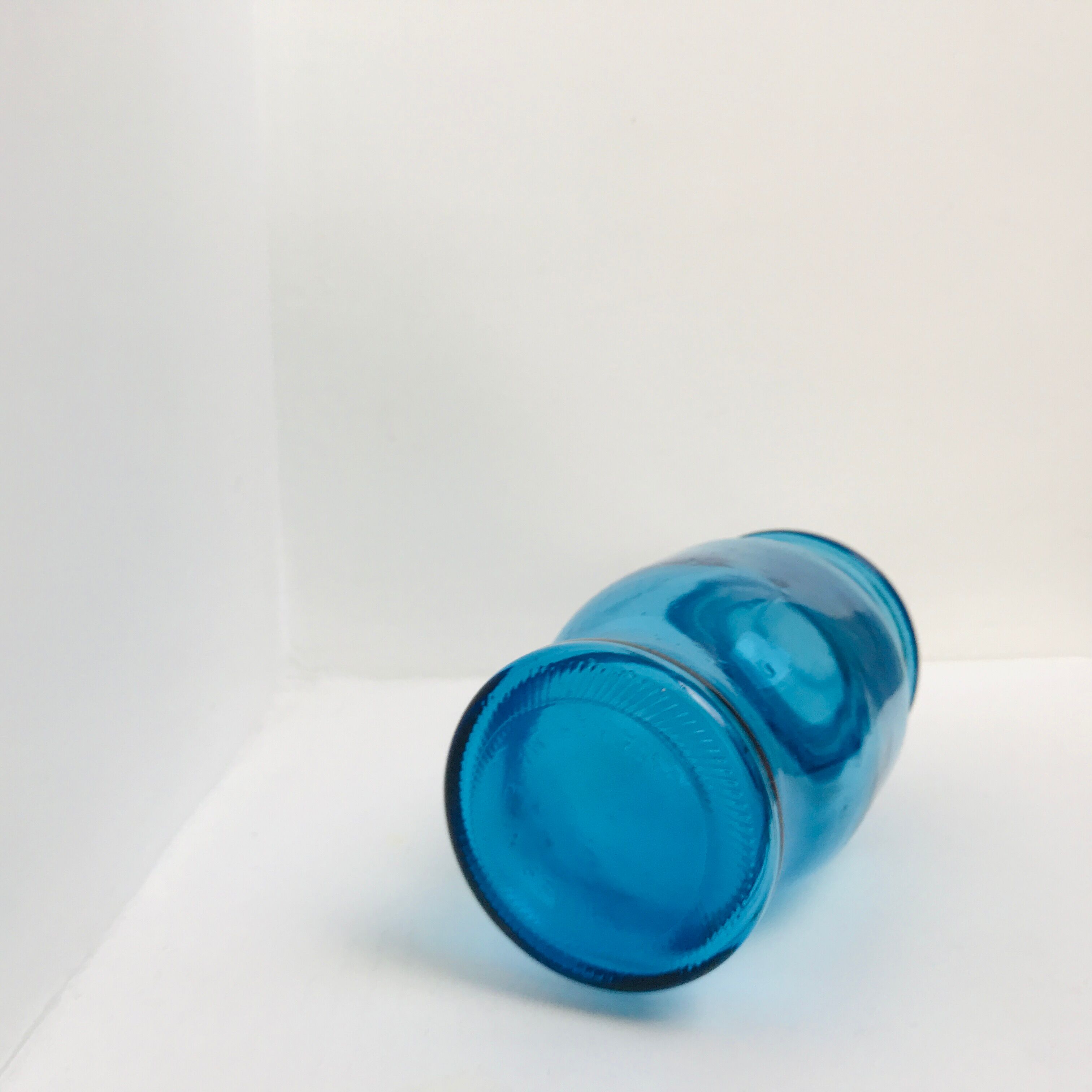 Vintage blue jar M